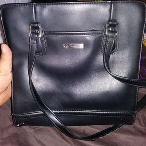 Black Liz Claiborne Purse